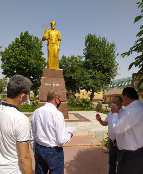 Сенаторы попросили руководителей Денау пересмотреть памятник Амиру Темуру, раскритикованный пользователями соцсетей