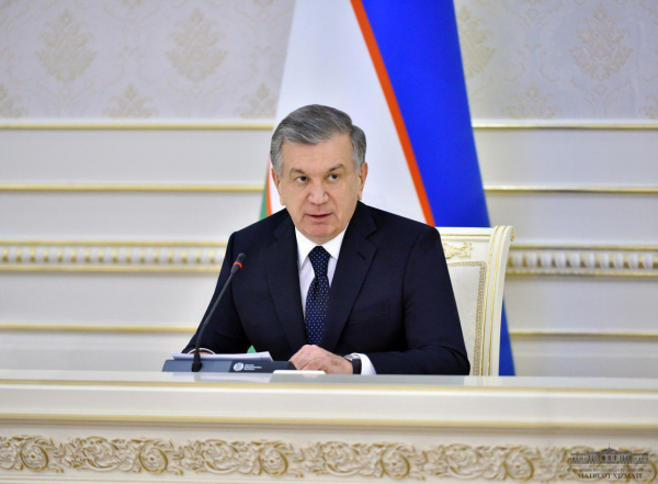Президент попросил председателя НТРК прекратить практику его восхваления