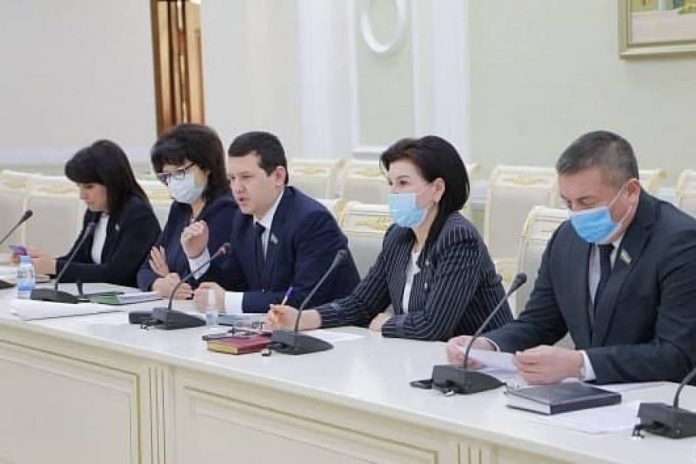 Депутаты намерены усложнить