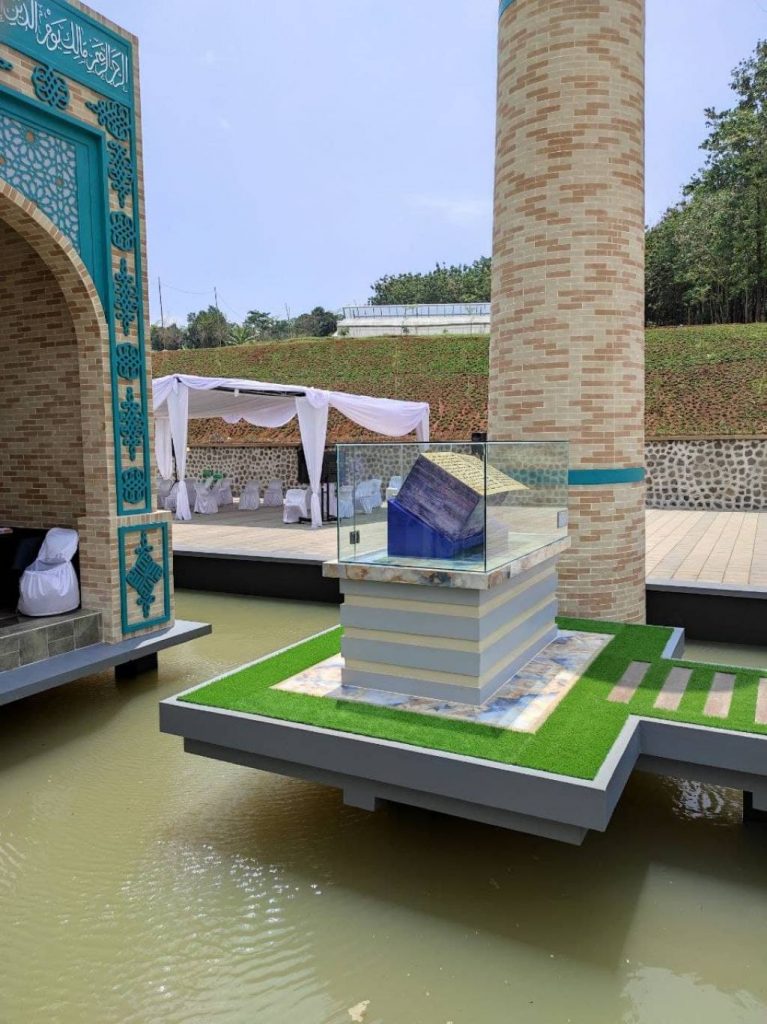 В Индонезии открыта первая мечеть, построенная в узбекском архитектурном  стиле и названная именем Имама ал-Бухари - Новости Узбекистана сегодня:  nuz.uz
