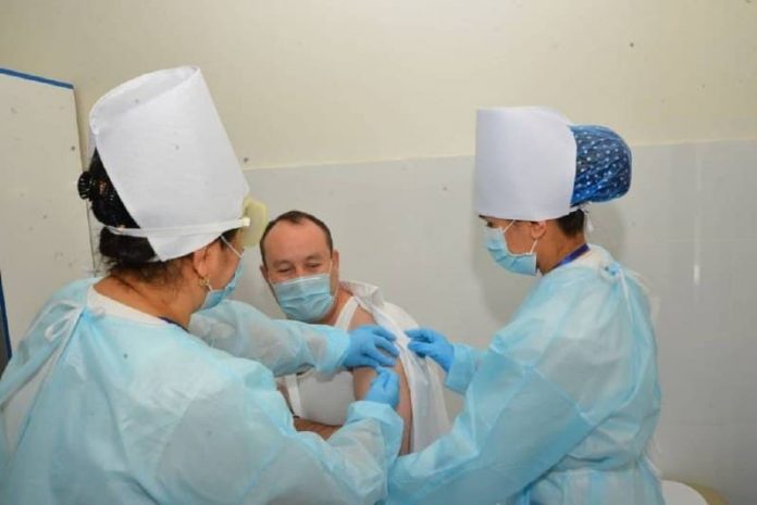 было вакцинировано