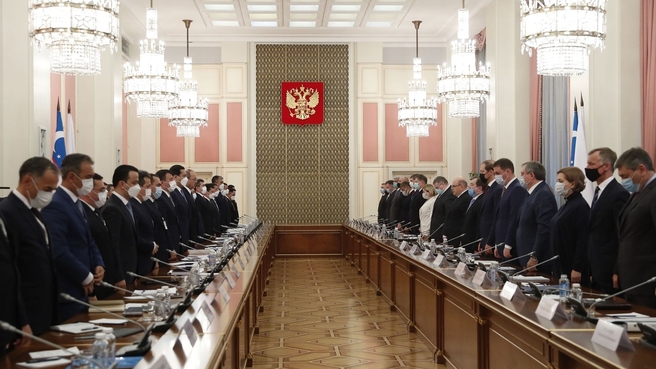 на уровне глав правительств