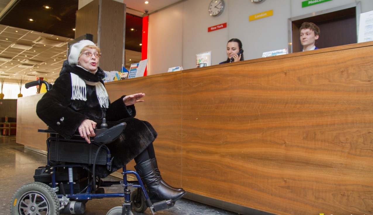 В медучреждениях исчезнут ограждения и охрана, а в