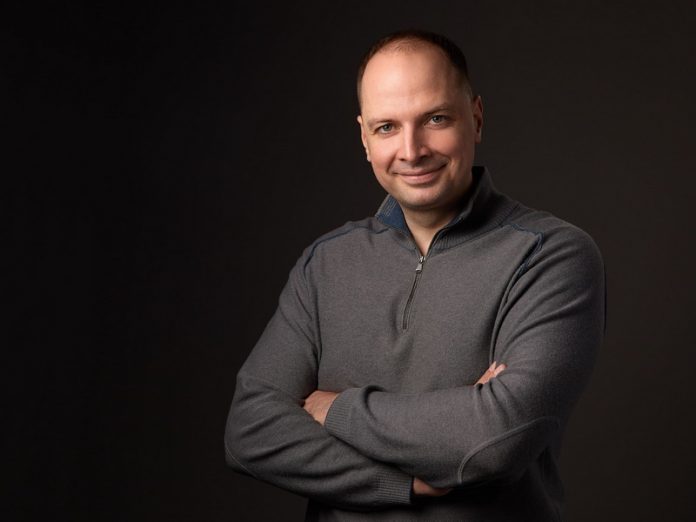 d2500_HeadshotPavel53264 copy_новый размер