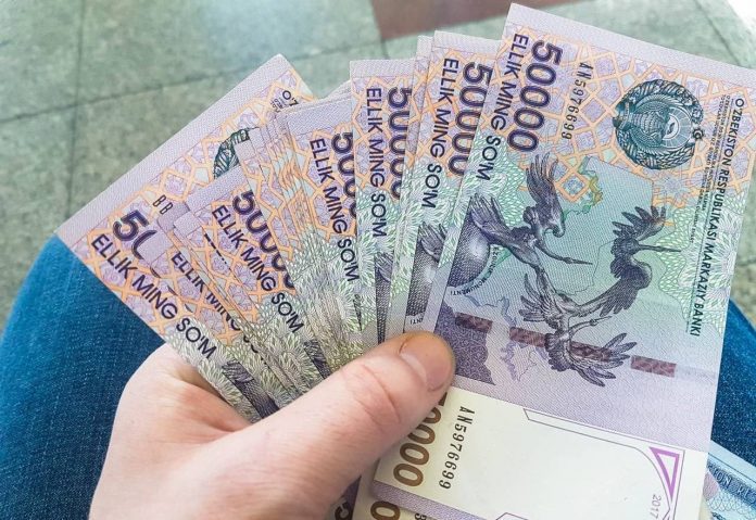 sum-money-uzb-foto-arnfoto