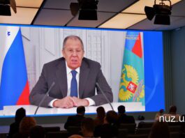 Для нас нет ни дружественных, ни враждебных народов ни на Западе, ни на Востоке