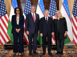 Президент Узбекистана встретился с конгрессменами США