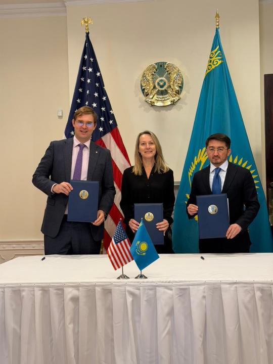 _gluster_2025_11_7_0b01411d7a481096ab33230434f835b9_1280x720