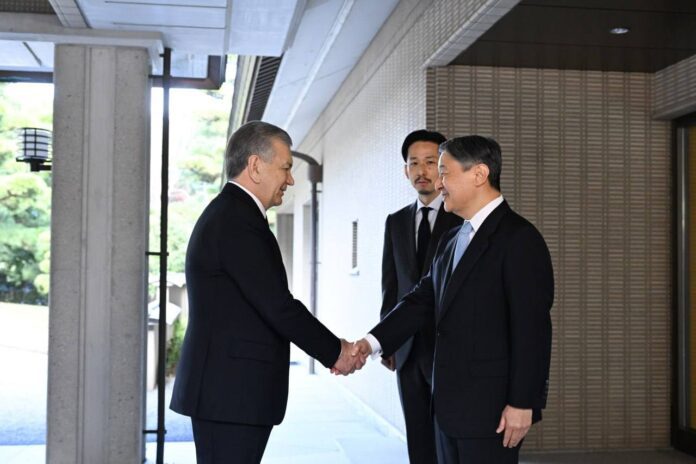 00f00274-33ca-f7e3-be15-aa328b3c4175_lists_slider_8799