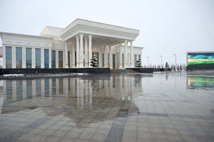 e6c01205-e98b-4658-f25b-07691ee942dd_lists_8794