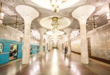 Инцидент в ташкентском метро: поезд отправили в депо после вмешательства пассажира